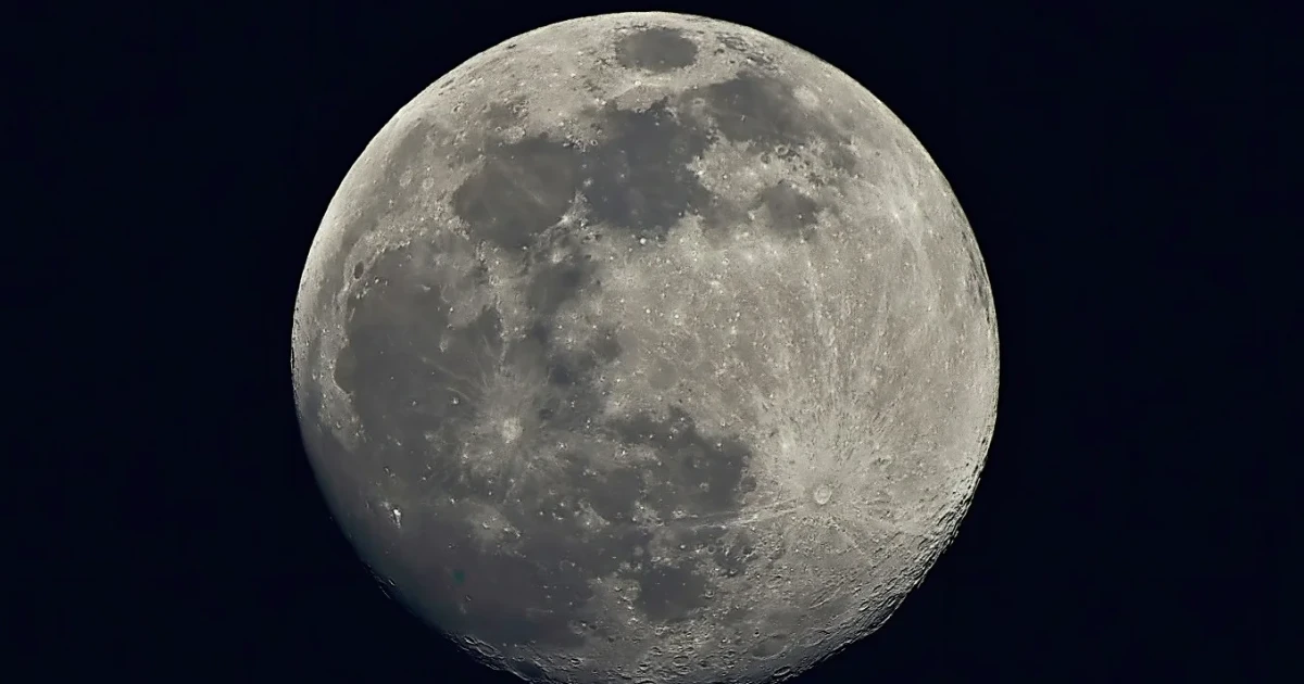 Entenda como a 'Lua Cheia em Sagitário' vai impactar solteiros e comprometidos no Dia dos Namorados