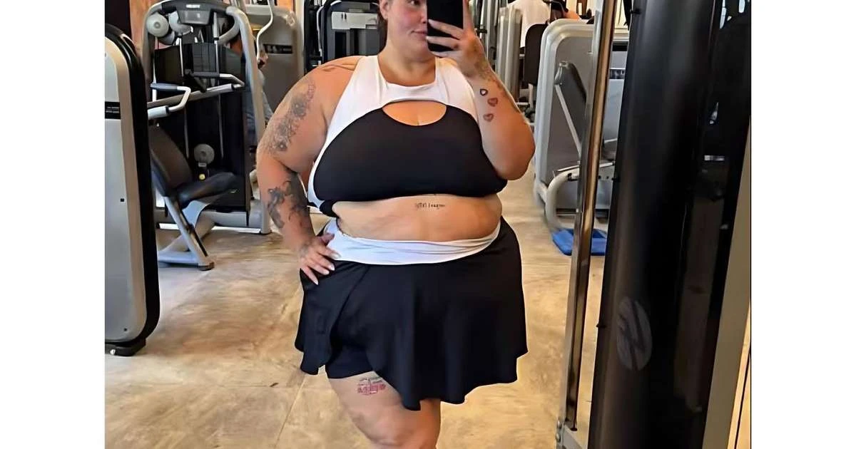 Quanto Thais Carla emagreceu após bariátrica? Influenciadora chora ao lembrar dificuldades e fala sobre processo contra Leo Lins