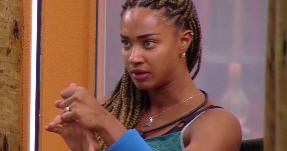 'BBB 25': Aline se emociona após ser acusada sobre eliminação de Diogo