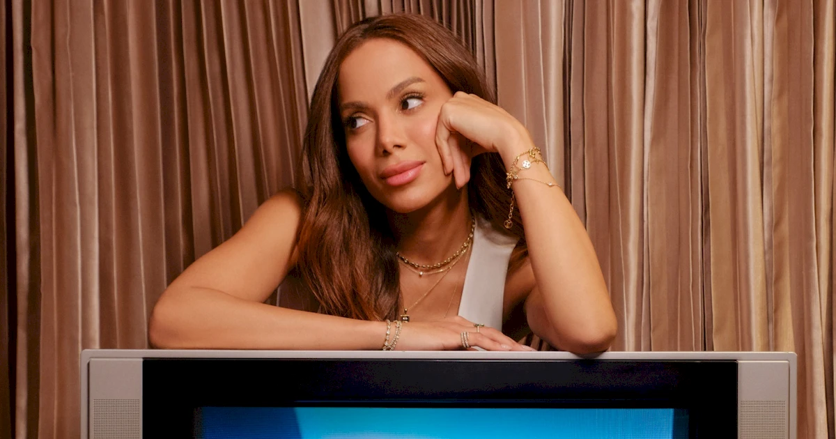 Anitta surpreende Lele Pons com caminhão de presentes