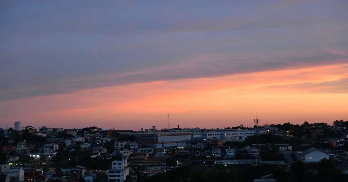 Inmet emite alerta vermelho para tempestade no Sul; SP e outras regiões têm risco de chuvas fortes