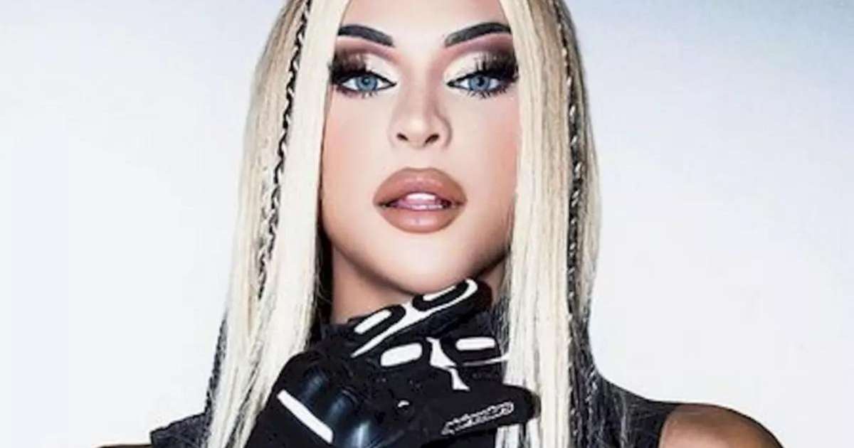 De calcinha, Pabllo Vittar surpreende a web com novas fotos: 'Bumbum de milhões'