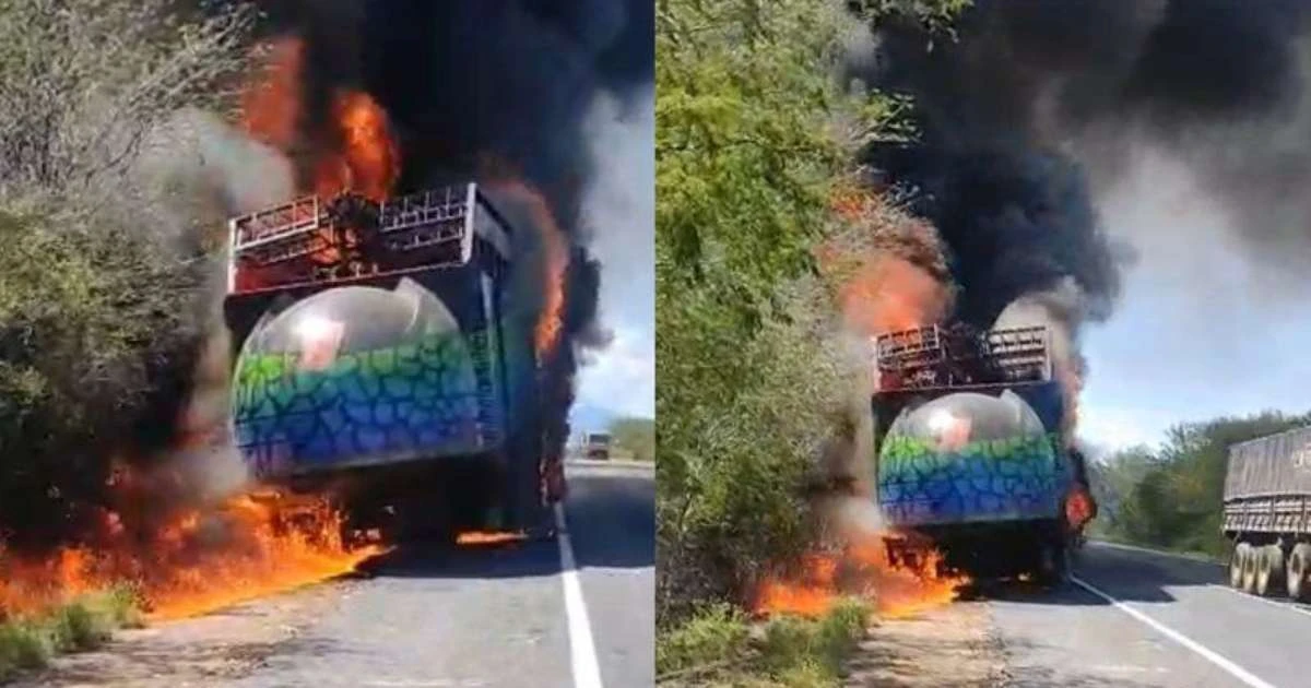 Maior trio do carnaval de Salvador, conhecido por desfilar com Durval Lelys, pega fogo e fica parcialmente destruído