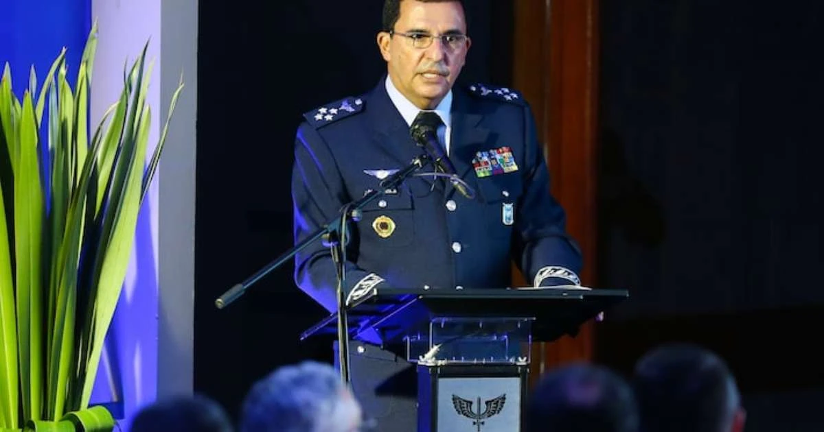 Ex-comandante da Aeronáutica diz que ataques virtuais tinham intuito de 'mudar postura legalista'