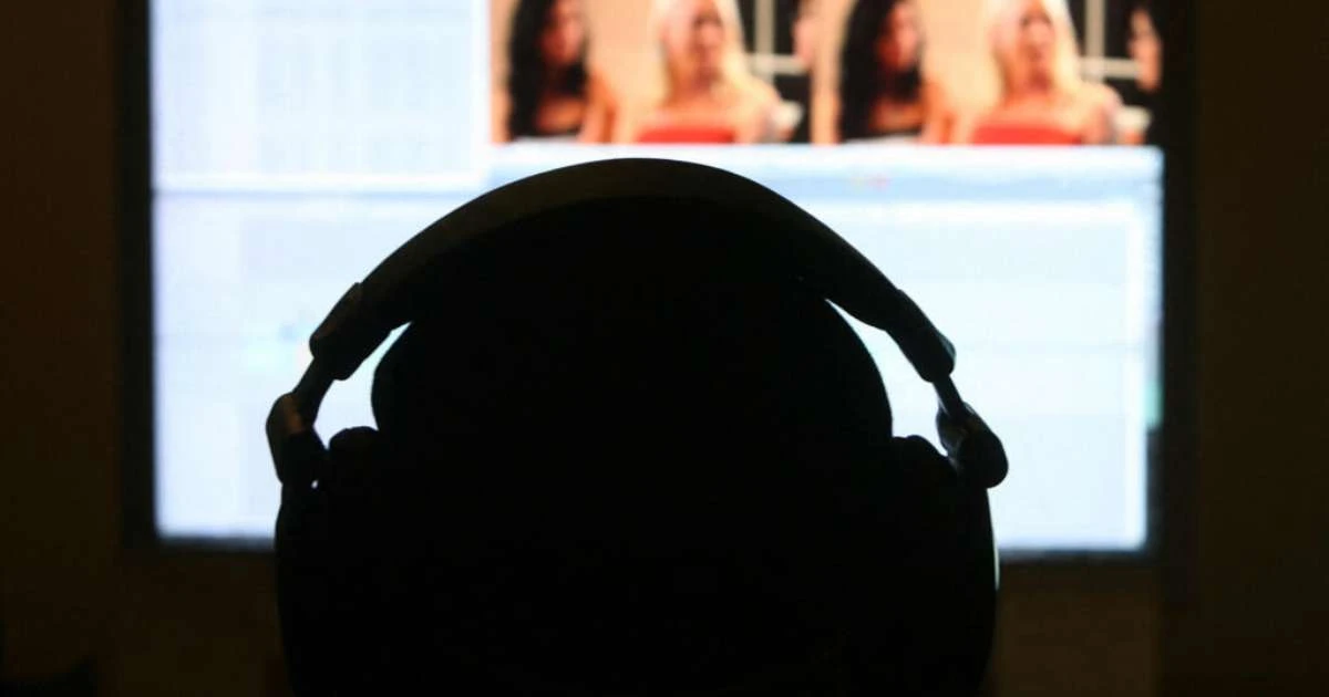UE aperta cerco digital: conheça app que irá bloquear conteúdo adulto para crianças e adolescentes
