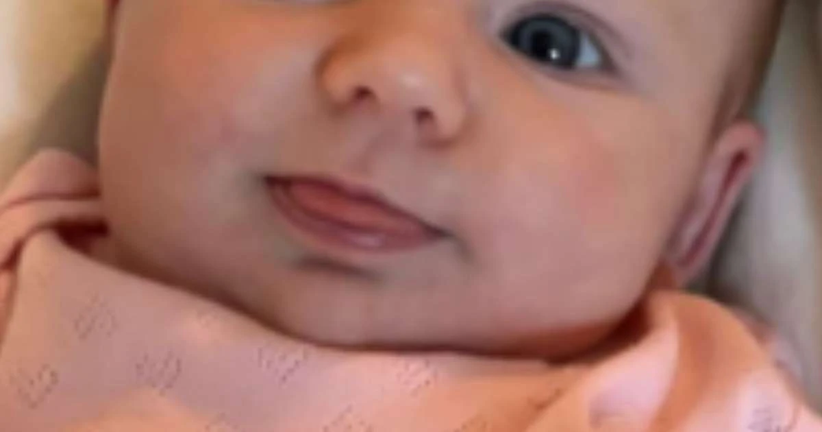 LUTO! Influenciadora chora a morte da filha de 8 meses após batalha cardíaca