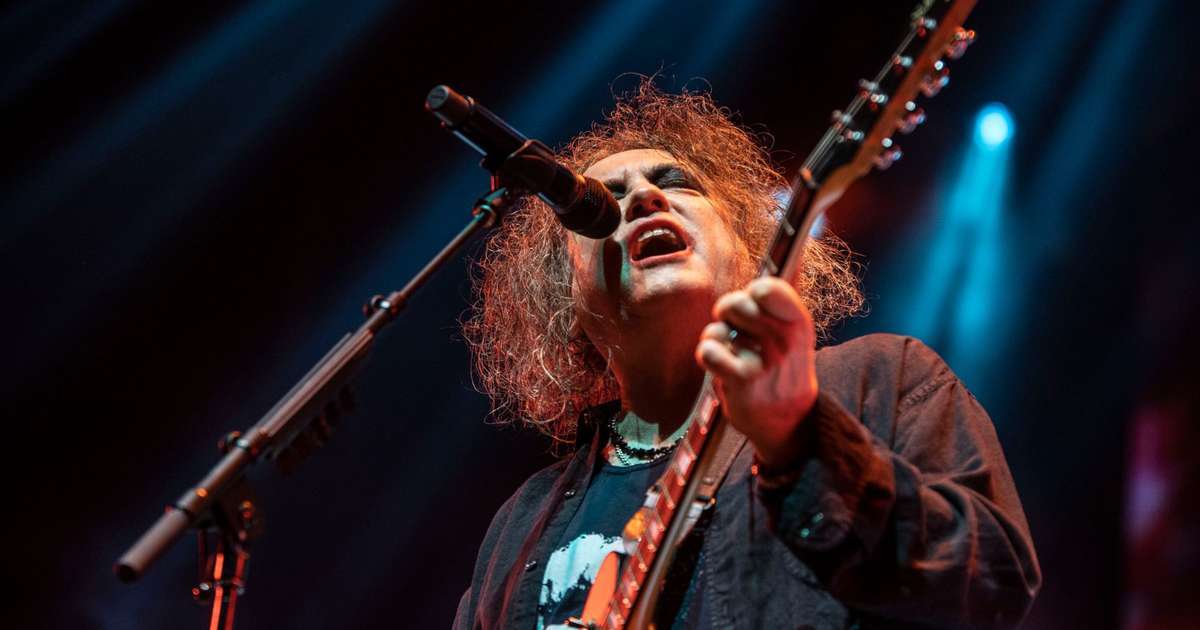 Robert Smith, do The Cure, anuncia que vai sair do Twitter/X