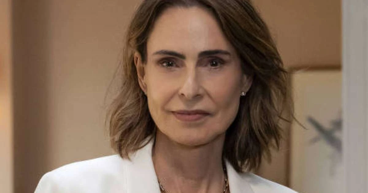 Quem é? Silvia Pfeifer surge com novo namorado após fim do longo casamento