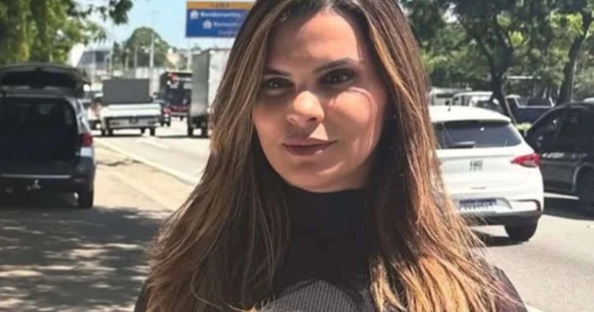 Jornalista do SBT fica aos prantos após mãe encontrar corpo carbonizado ao vivo