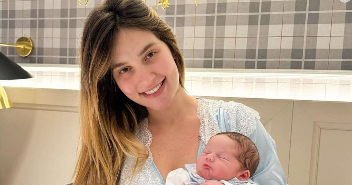 Barriga de Virgínia Fonseca 8 dias após dar à luz impressiona por tamanho mínimo; técnica inusitada é o segredo da influenciadora