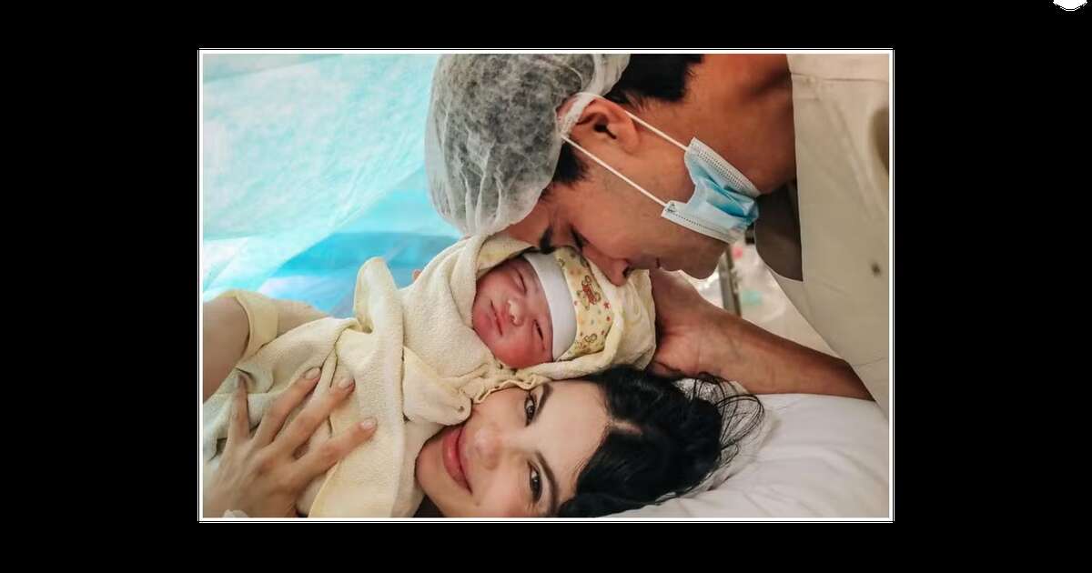 Sthefany Brito dá à luz e mostra rosto de Vicenzo, seu segundo filho com o empresário Igor Raschkovsky: 'Pacotinho de amor'