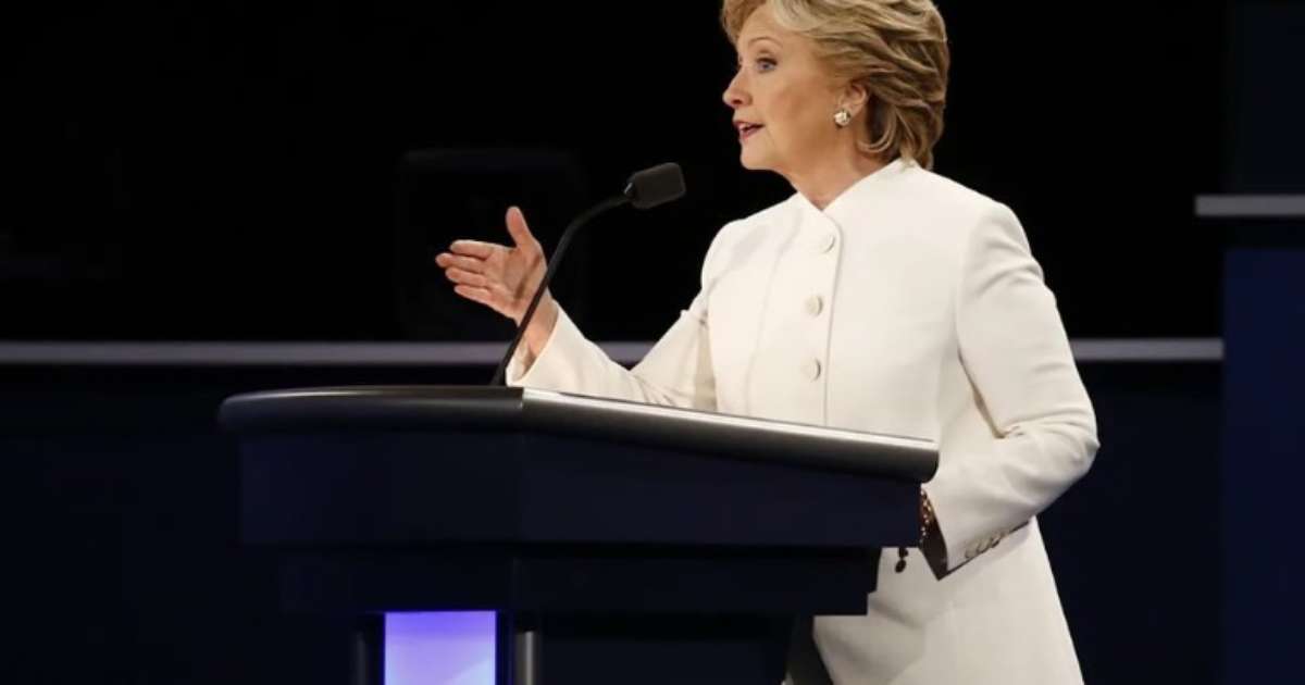 Em artigo do NYT, Hillary Clinton apoia Kamala: 'Sei que ela pode vencer Trump'