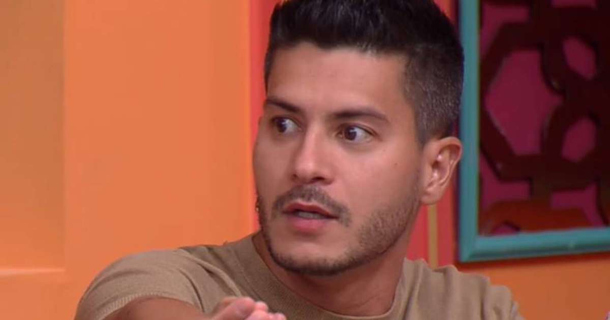 'BBB 25': Arregou para Gracyanne? Arthur Aguiar explica critério no júri do Sincerão: 'Não tem cabimento'