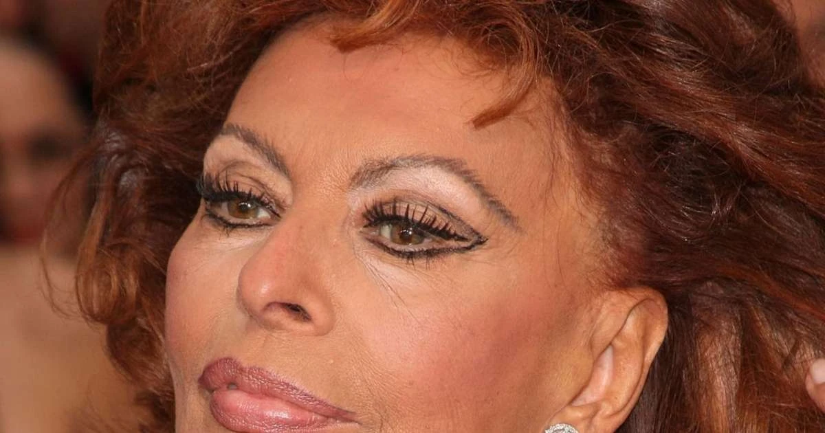 Abacaxi fresco todo dia, azeite de oliva e até massas! Esses são os segredos simples da dieta de Sophia Loren, rumo aos 100 anos