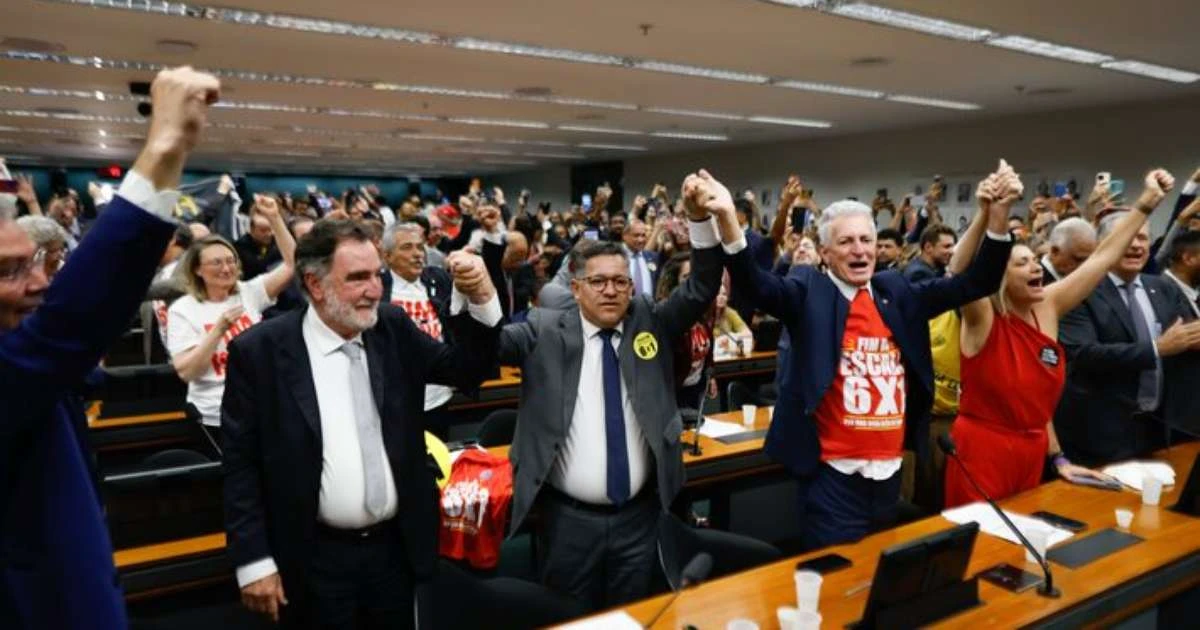 Fim da escala 6x1 é aprovado na Câmara; saiba quais são os próximos passos da PEC
