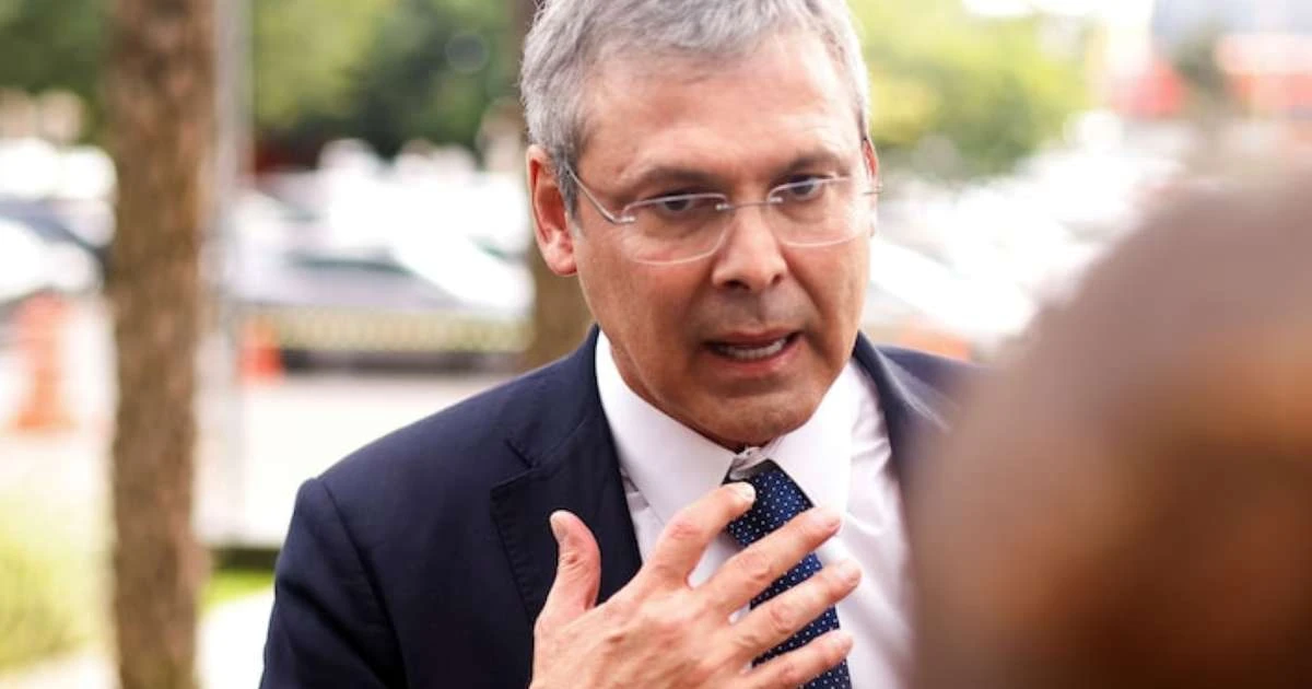 Lindbergh critica decisão de Motta de não punir imediatamente deputados do motim: 'Acabar em pizza'