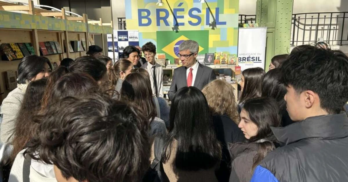 Literatura brasileira marca presença na maior vitrine internacional do livro de Paris
