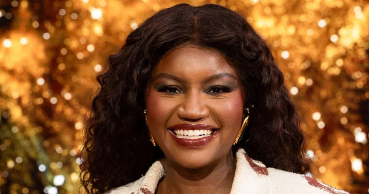 Kenya Sade: o lindo significado do nome da apresentadora da Globo, confirmada em transmissão do show de Lady Gaga, já foi revelado na TV
