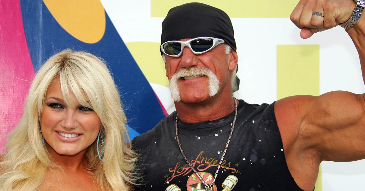 Filha de Hulk Hogan mora em hotel após ter sido excluída de testamento milionário