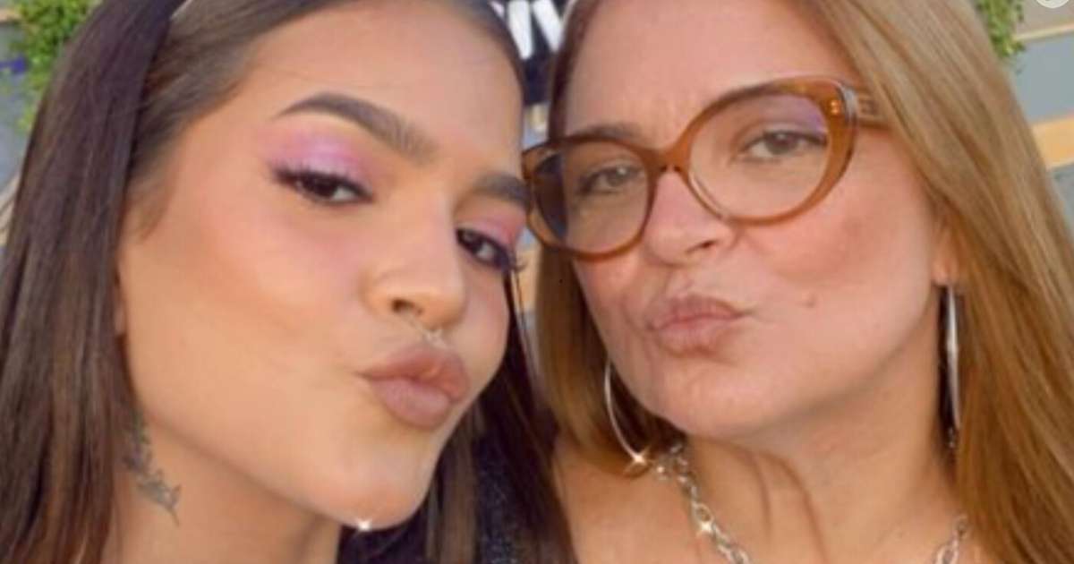 'Me sinto um lixo': Desprezada, mãe de Mel Maia detona relação com atriz e filha mais velha nas redes sociais