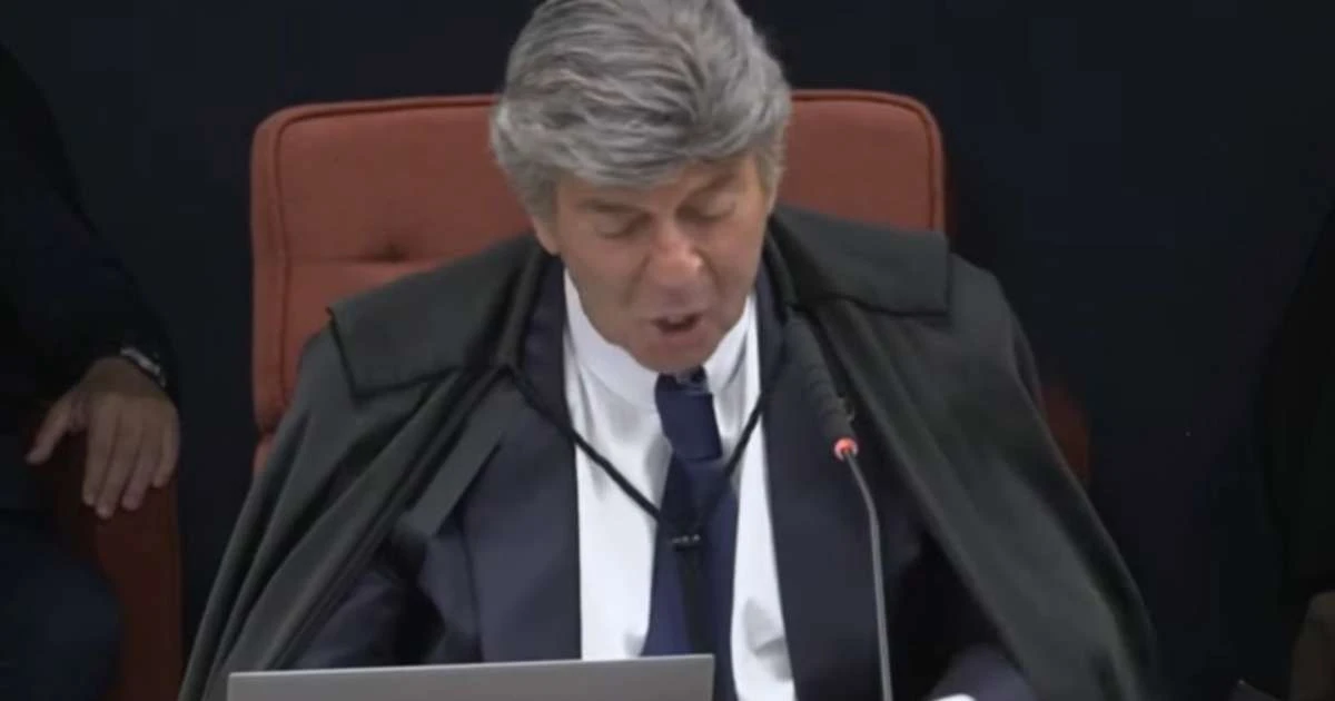 Crimes da trama golpista devem se encaixar na letra da lei como luva se encaixa na mão, diz Fux