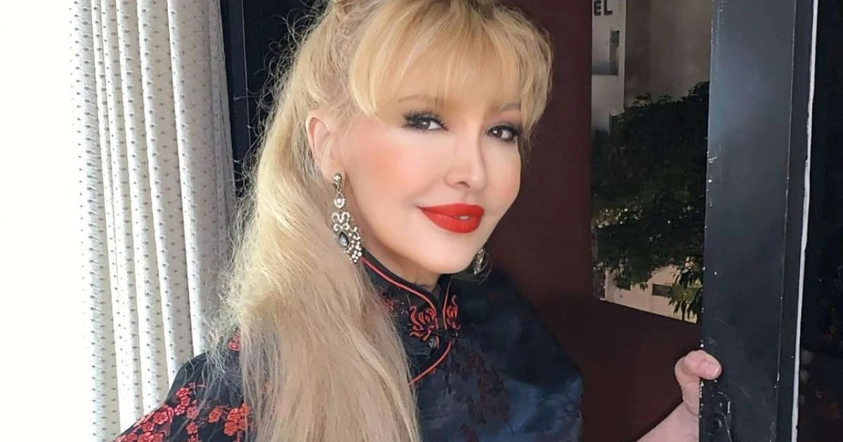 Cantora é encontrada morta e amigos fazem vaquinha para enterro