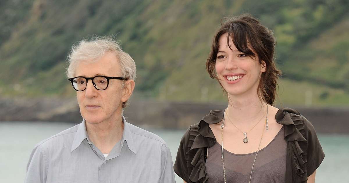 Por que Rebecca Hall se arrepende de ter pedido desculpas por trabalhar com Woody Allen