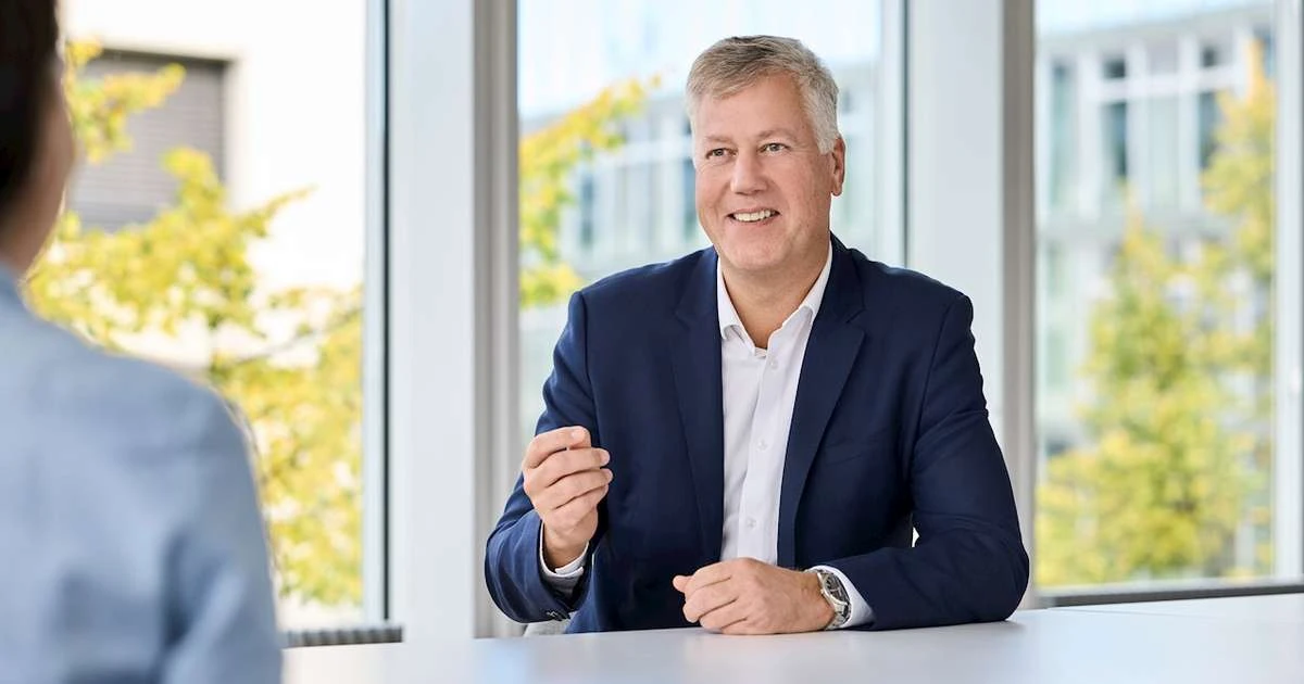 ABB registra 28% de aumento nos pedidos no 2T26