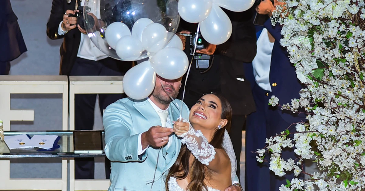 Lexa e Ricardo Vianna soltam balões no casamento em homenagem à filha que morreu