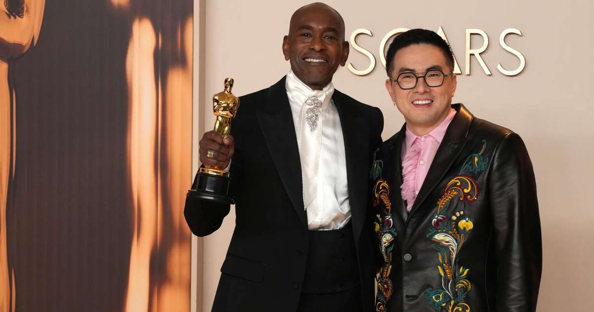 Paul Tazewell faz história no Oscar ao ganhar como Melhor Figurinista por 