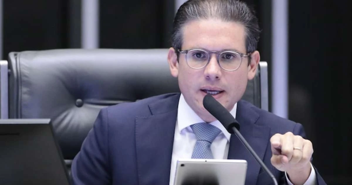 Hugo Motta diz que decisão para barrar ação contra Ramagem teve 'ampla vontade' da Câmara