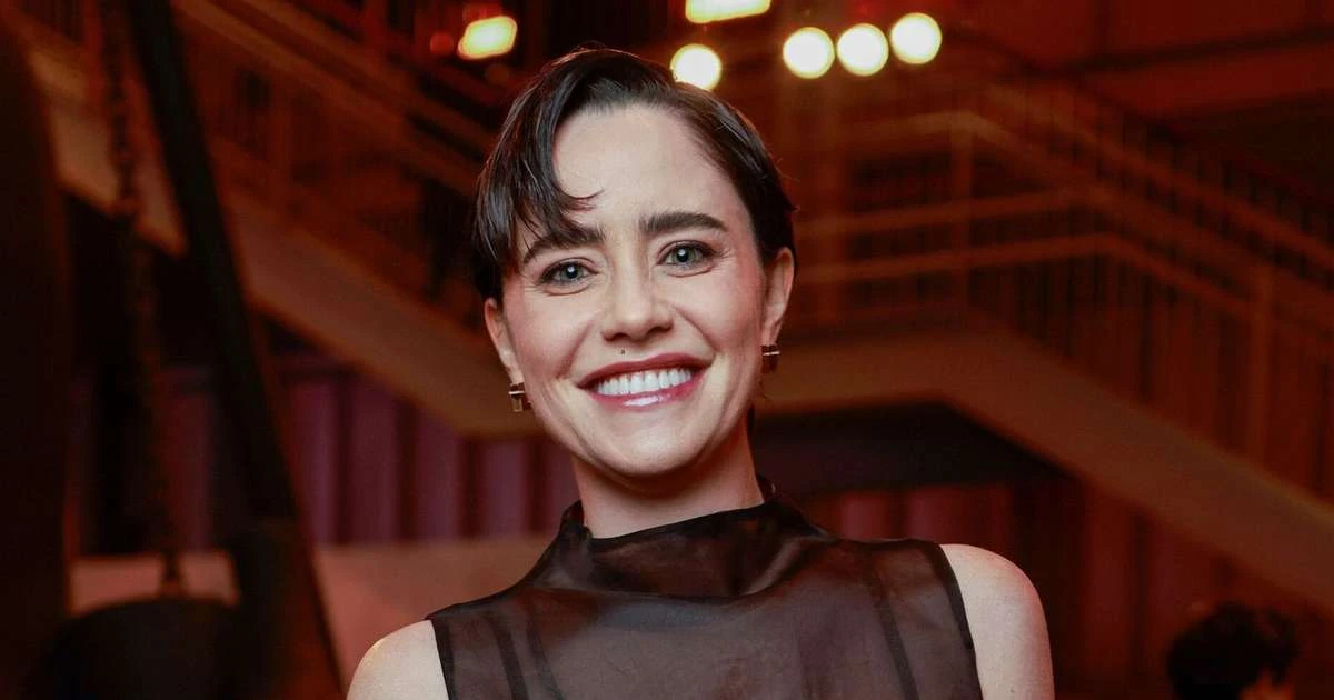 O que Fernanda Vasconcellos promete em 'Três Graças'? Após nove anos longe das novelas, atriz retorna como vilã tão cruel quanto Arminda de Grazi Massafera