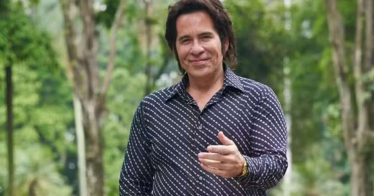 Vivendo Silvio Santos no cinema, Leandro Hassum desabafa: 'Nem eu sabia que parecia com ele'