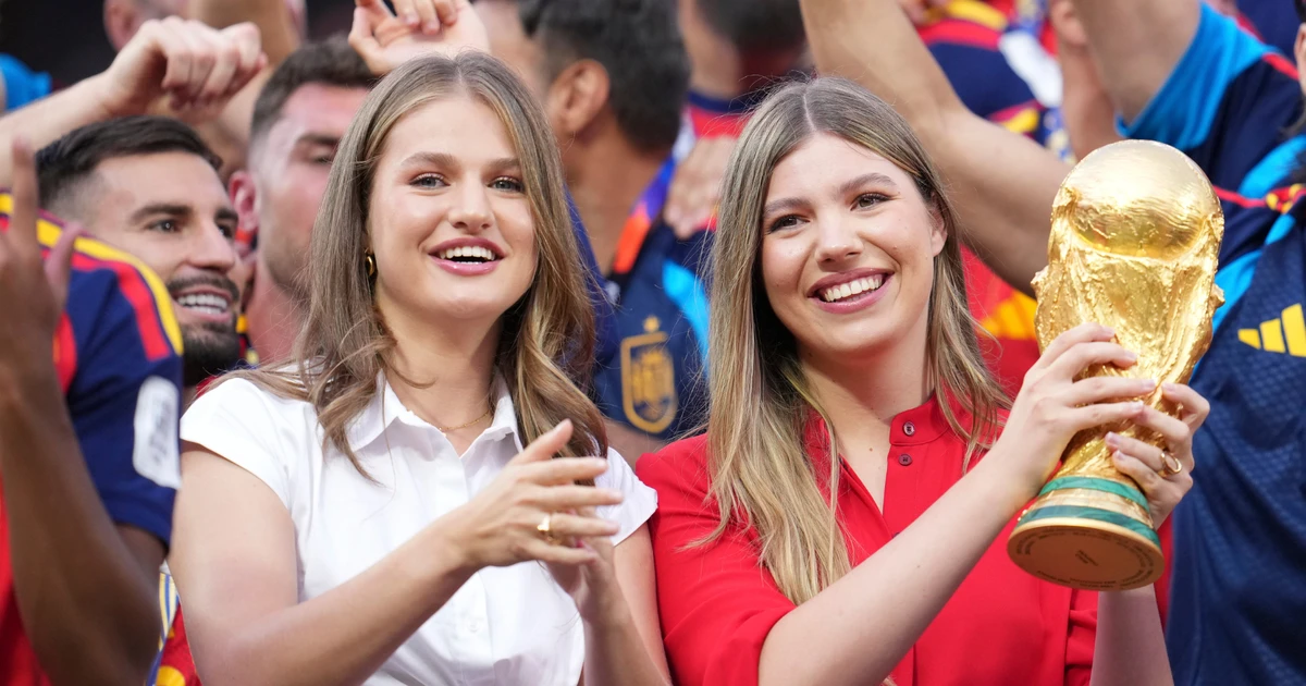 Vitória da Espanha: antes e depois da princesa Leonor e da infanta Sofía com a taça da Copa impressiona