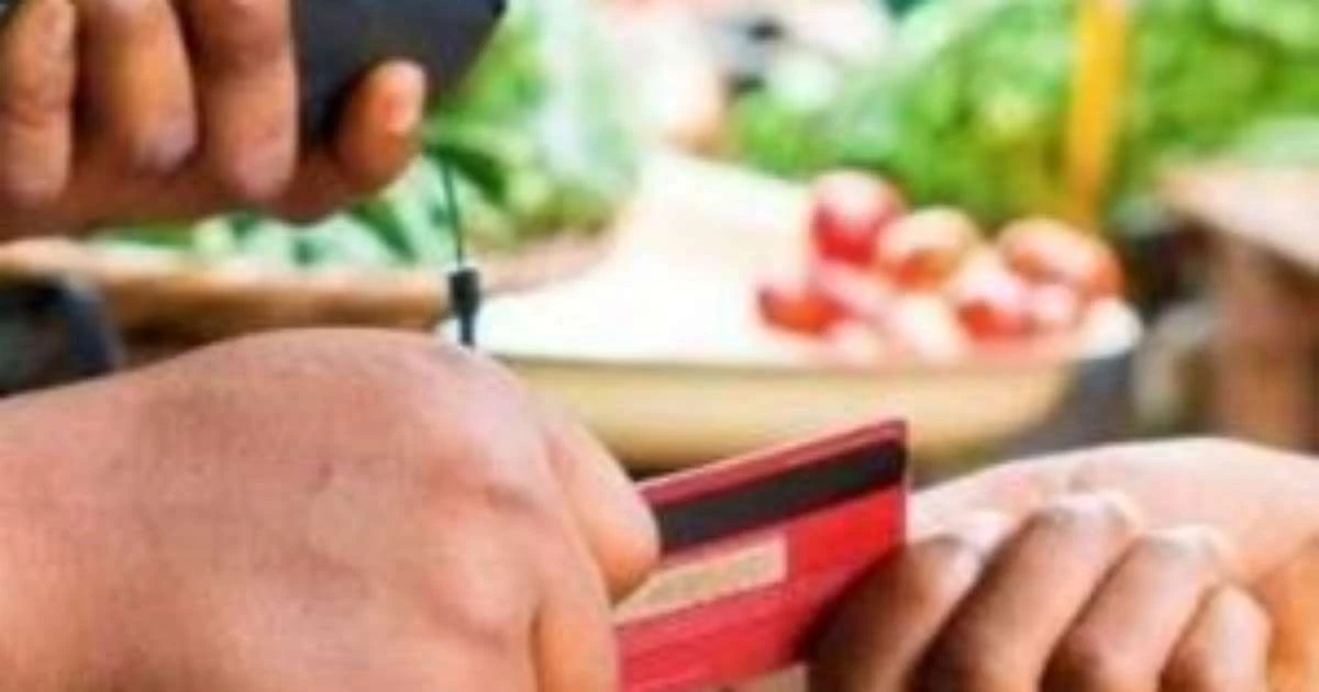 Governo deve anunciar em breve mudanças no vale-refeição; acordo com entregadores é adiado