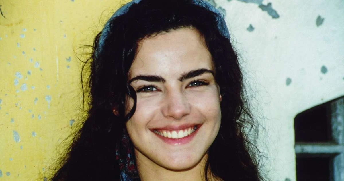Feijoada na dieta e cuidado com a pele antes de dormir: de volta em 'Terra Nostra', Ana Paula Arósio tem esses 20 segredos para sua beleza aos 50 anos