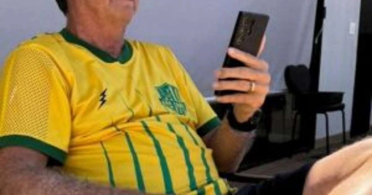 Bolsonaro ainda não decidiu se vai a julgamento, apesar de orientação da defesa