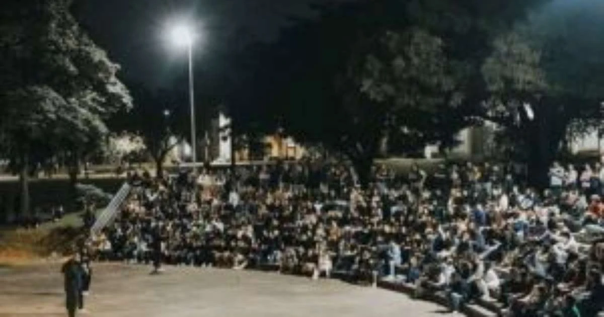 Queda de 13 metros em parque aquático mata adolescente de 15 anos