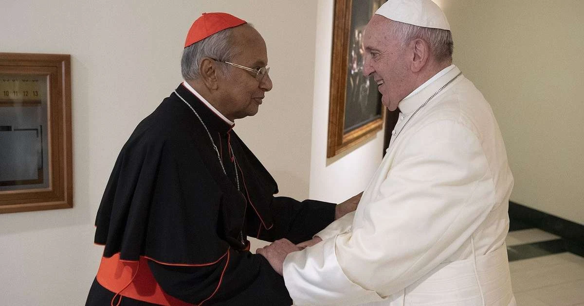 Considerado conservador, candidato a papa do Sri Lanka proibiu presença de mulheres no altar