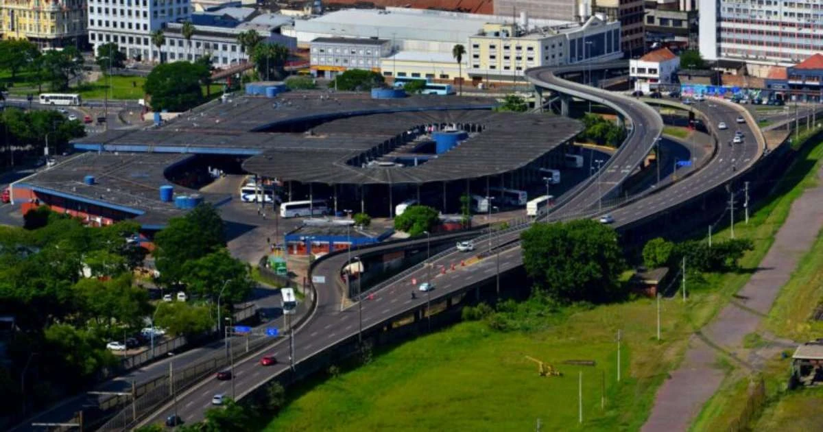 Perícia identifica que corpo em mala e ossada da zona Leste pertencem à mesma vítima