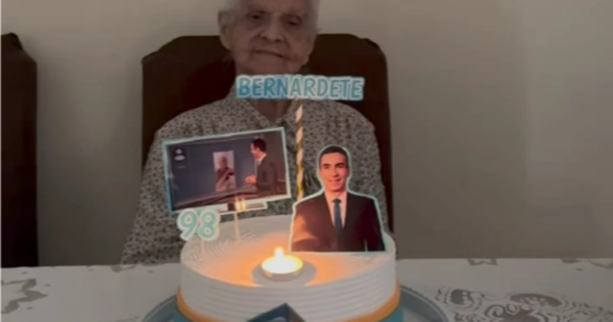 César Tralli reage à homenagem de fã de 98 anos em bolo temático: 'Receba amor e afeto'