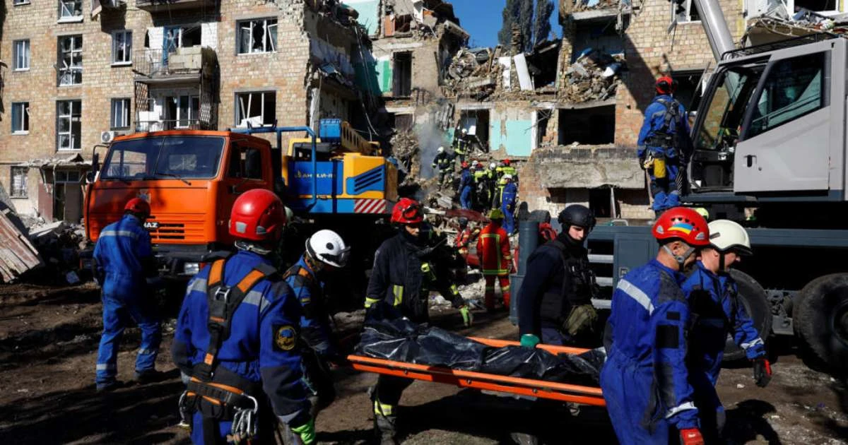 Líderes europeus condenam o 'ataque mais mortal' da Rússia contra Kiev, que danificou prédios da UE