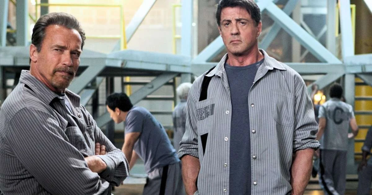 Arnold Schwarzenegger admite que Sylvester Stallone é o melhor ator: 