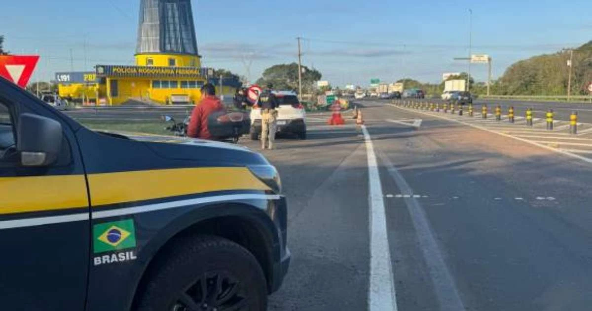 PRF reforça fiscalização nas rodovias federais do RS durante o feriado