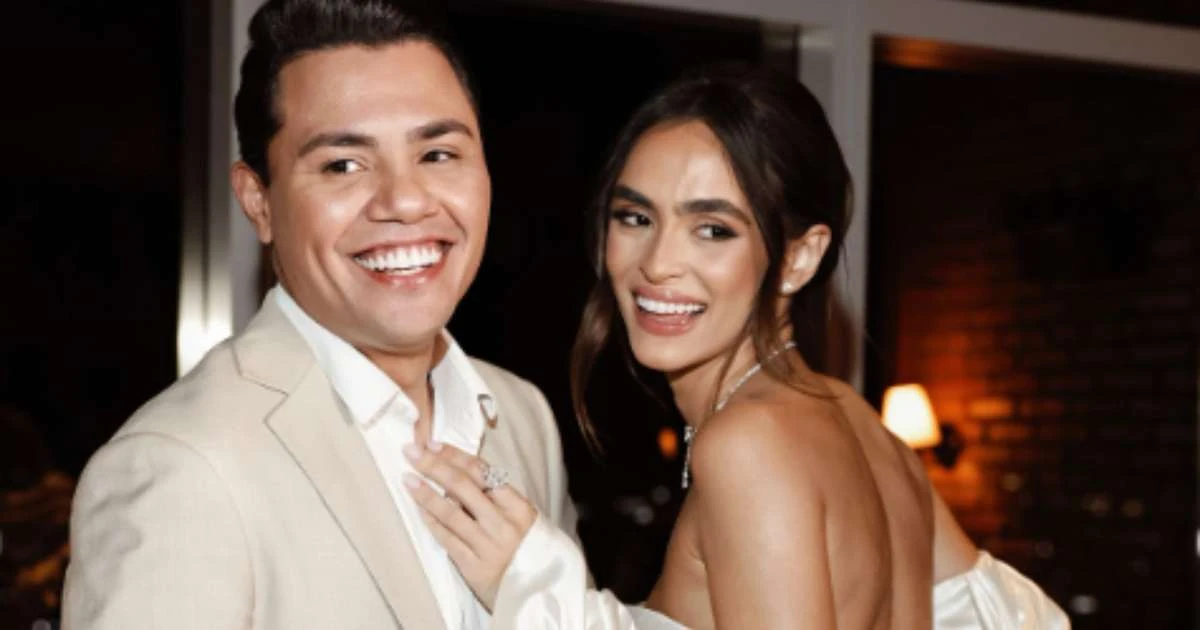 LUXO! Felipe Araújo oficializa noivado com Lara Prado e anel rouba a cena