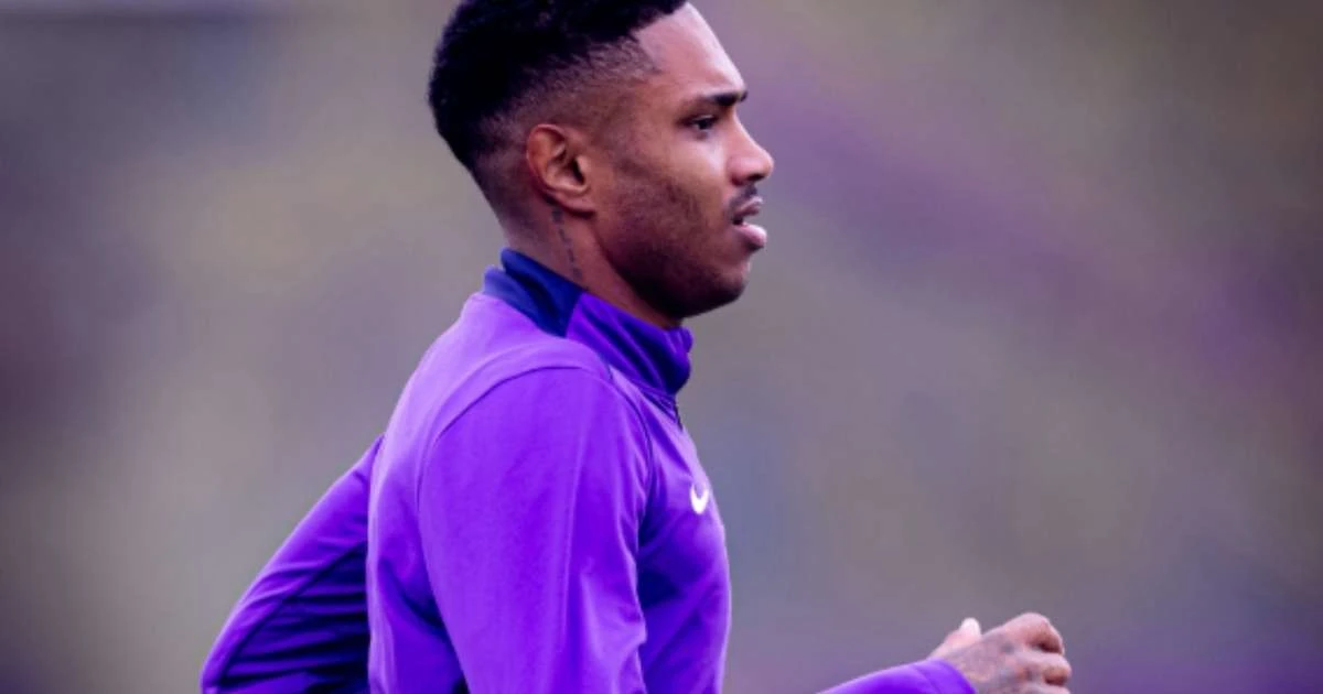 A declaração de Vitinho direcionada a Memphis Depay, do Corinthians