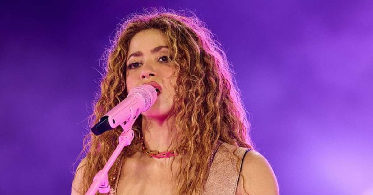 Como está Shakira? Cantora teria sido flagrada em hotel após alta hospitalar