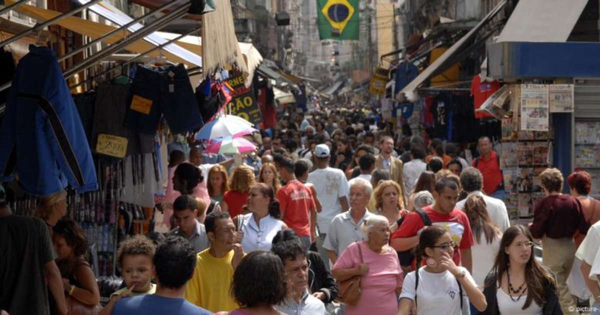 Colonização europeia deixou cicatriz no DNA do Brasil, diz pesquisadora