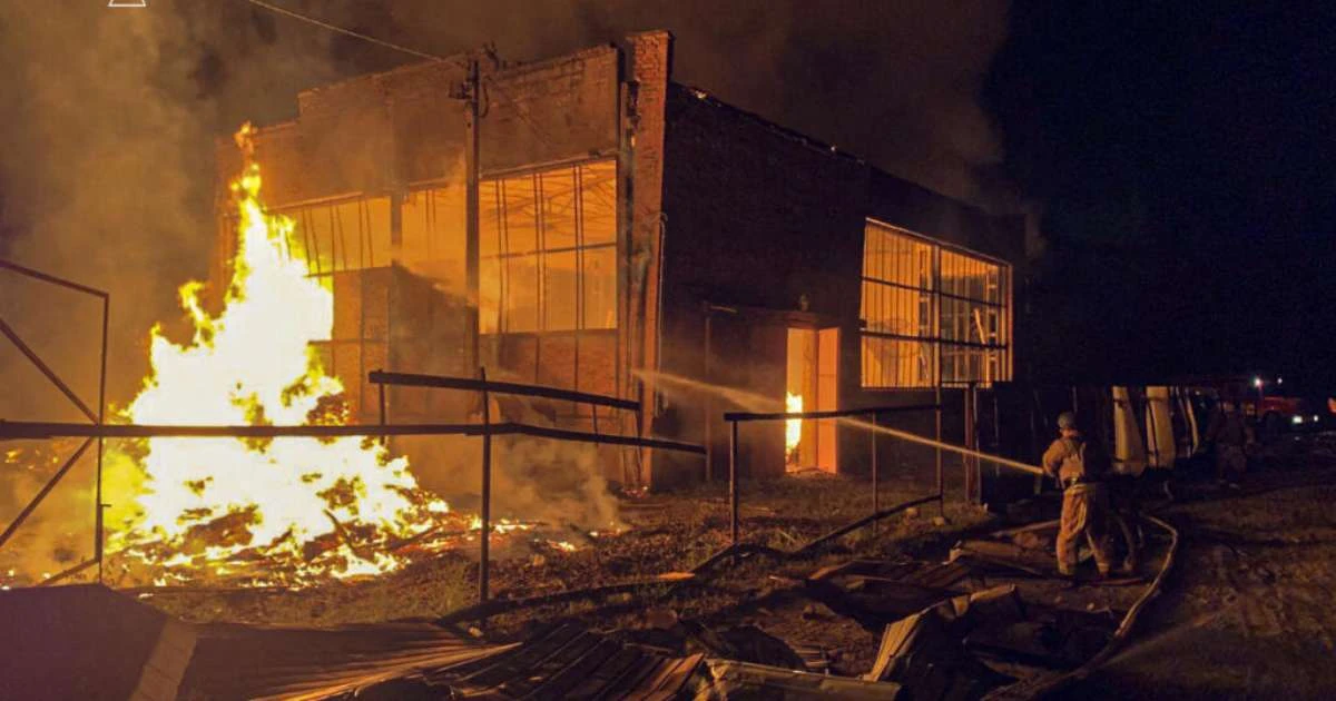 Em meio à ofensiva diplomática, Rússia bombardeia regiões estratégicas da Ucrânia