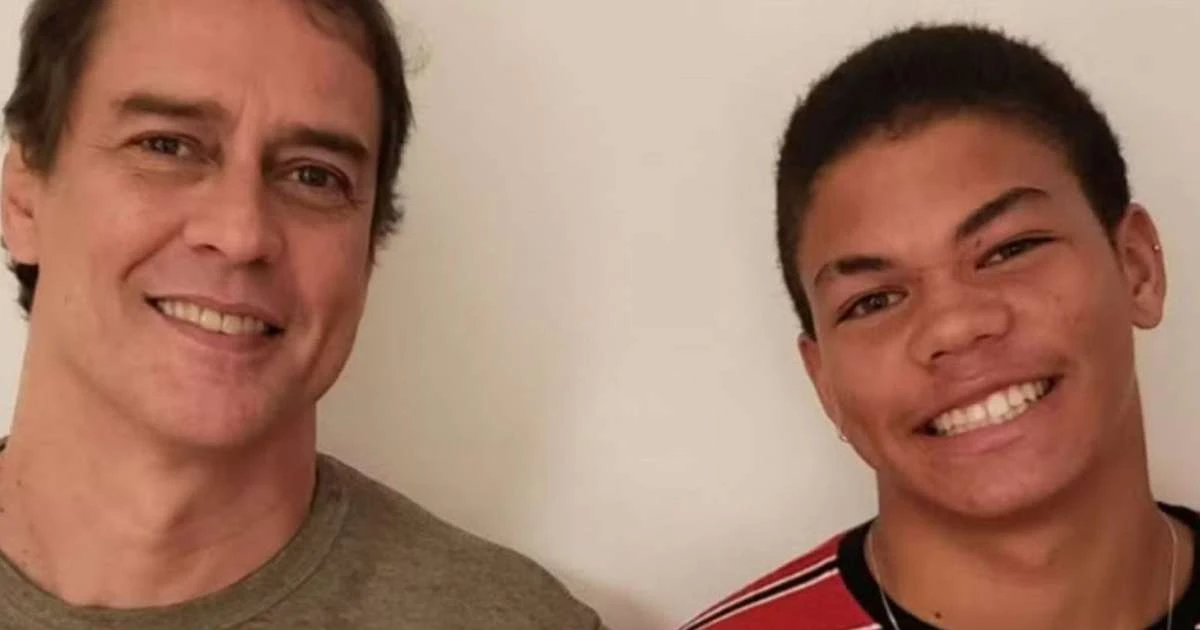 Ator Marcello Antony fala sobre filho com HIV: 'Criança desamparada'